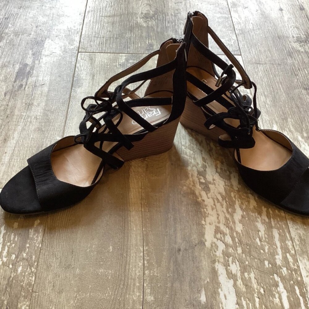 FRANCO SARTO Mollie Vegan Leather Black Wedge Sandals Women's 11 - Picture 2 of 8